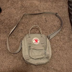 Fjallraven Kanken mini sling bag